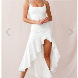Selfie Leslie White Ruffle Sleeveless Maxi Dress